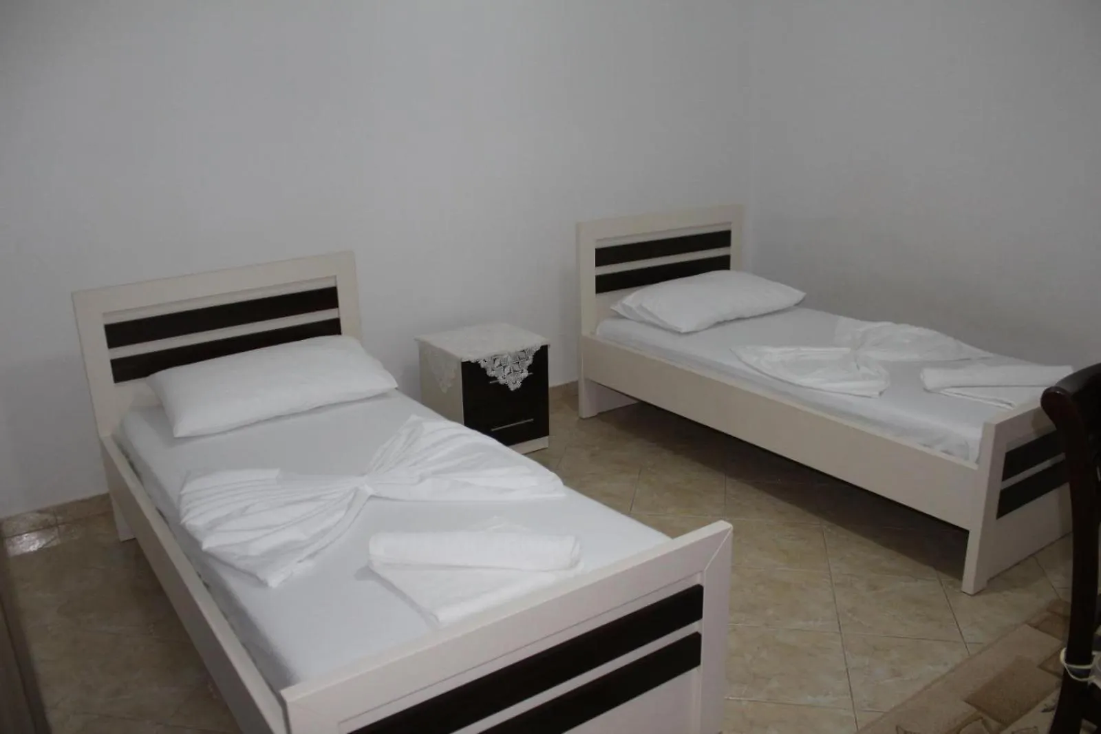 Home Majka Sarande